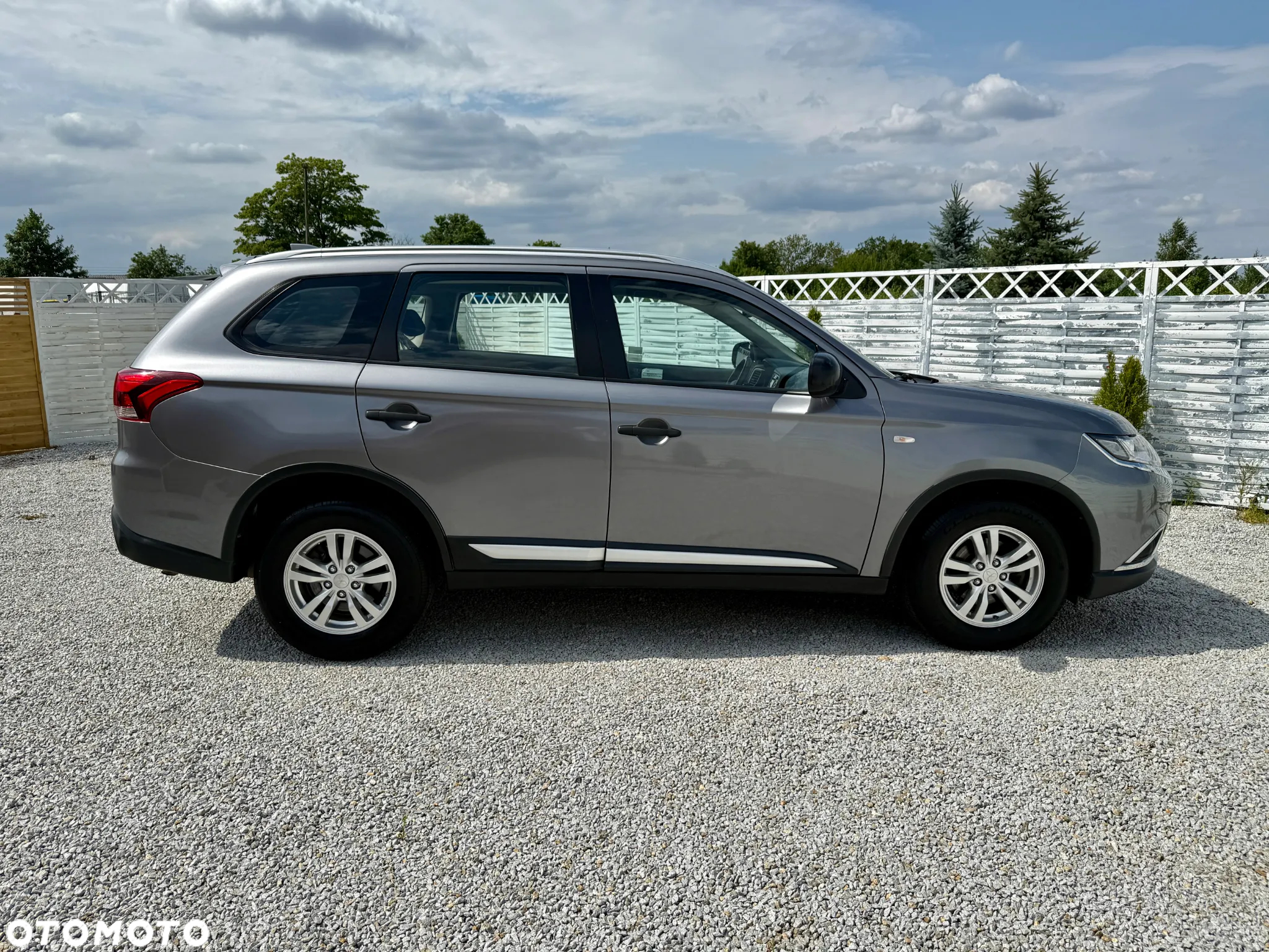 Mitsubishi Outlander 2.0 City Style 2WD - 29