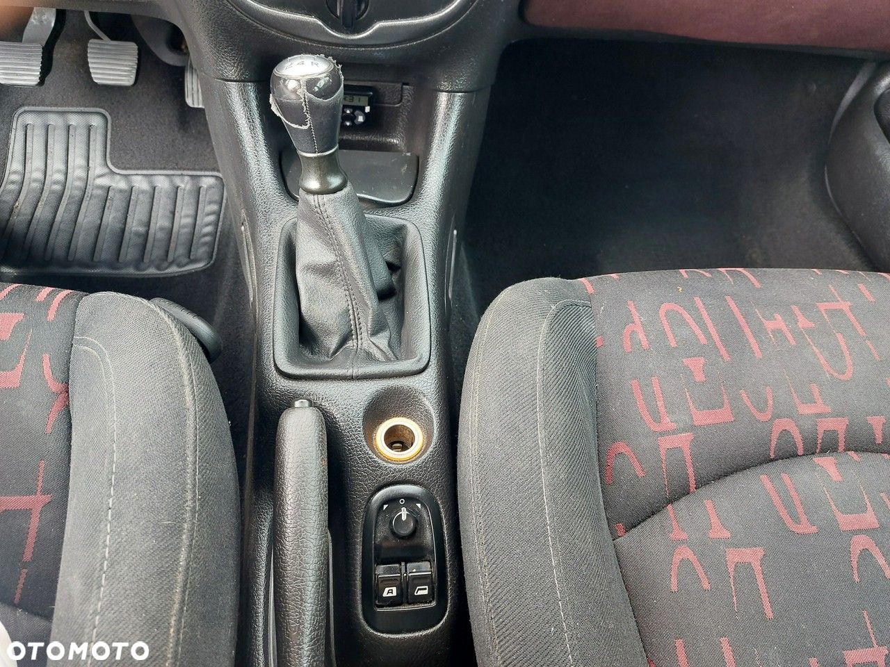 Peugeot 206 - 21