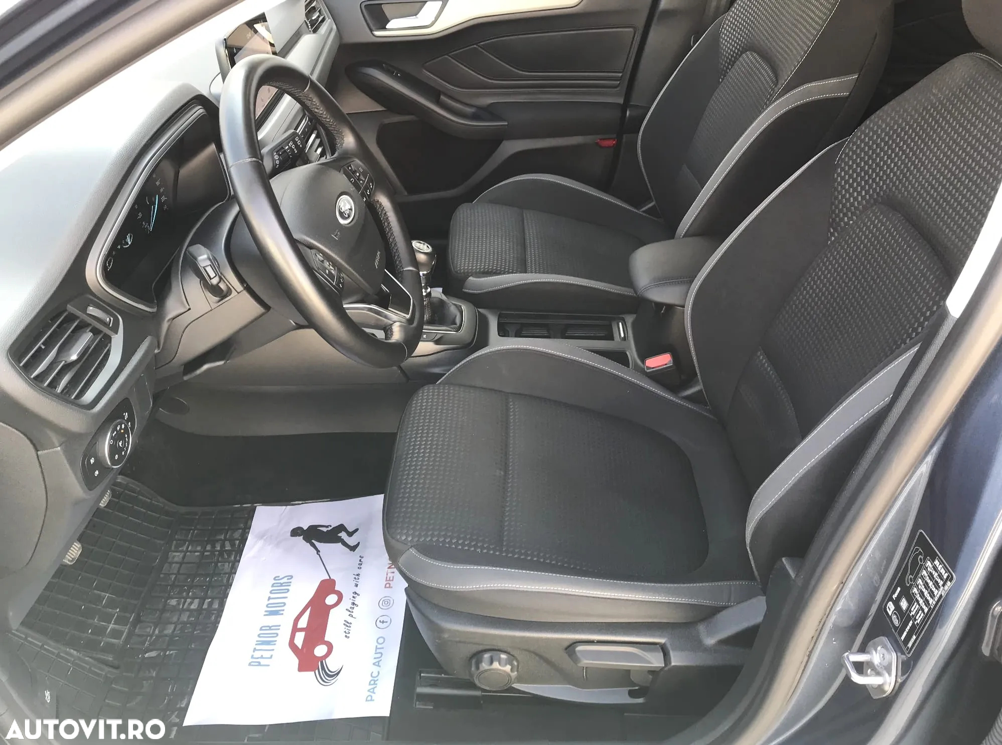Ford Focus 1.0 EcoBoost Active Business - 13