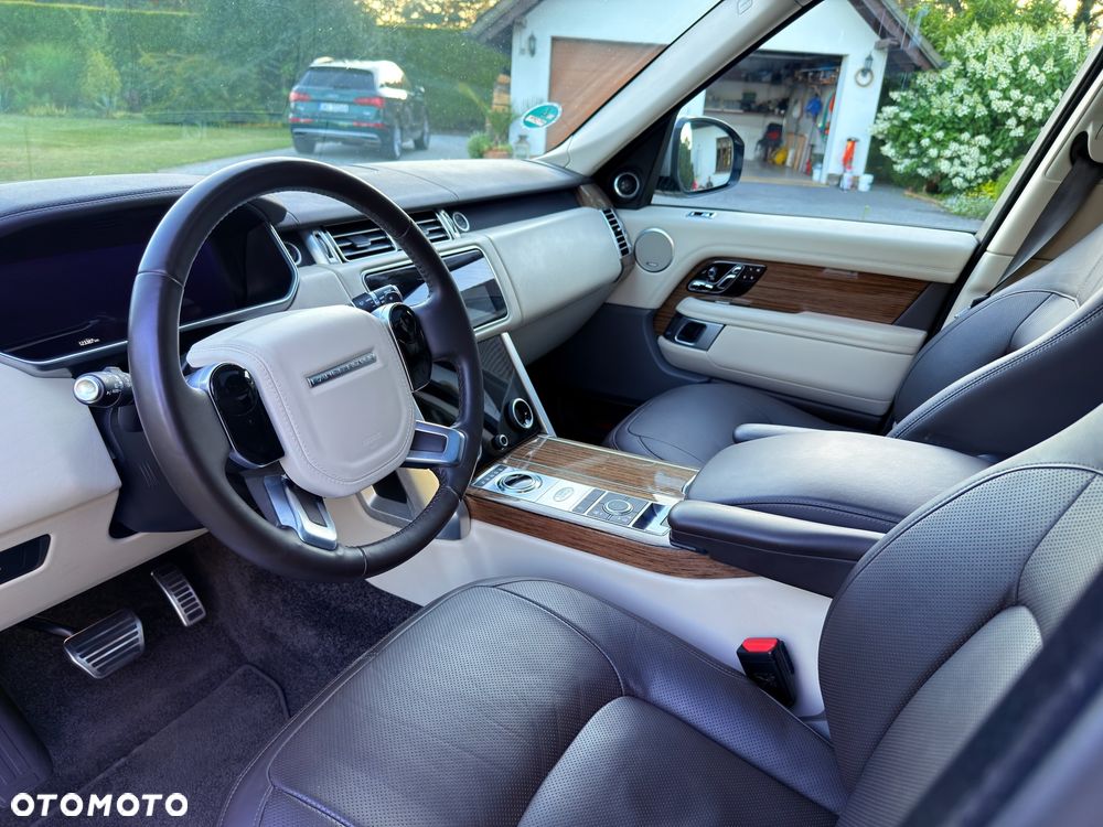 Land Rover Range Rover D300 Vogue - 22