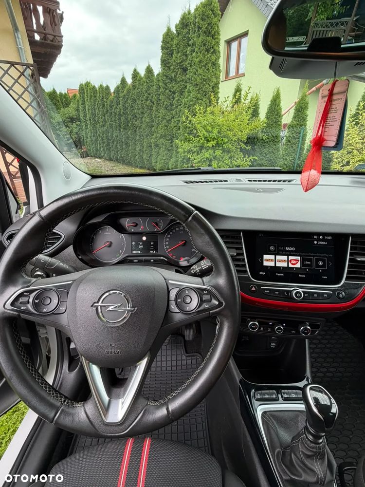 Opel Crossland X - 14