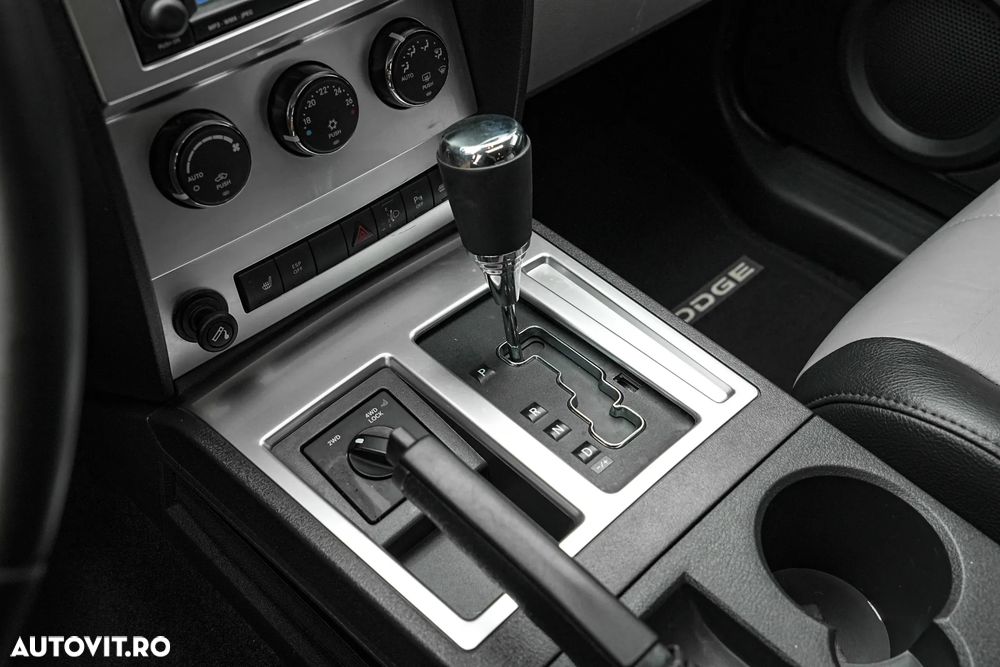 Dodge Nitro 2.8L CRD 4X4 SXT Aut - 21