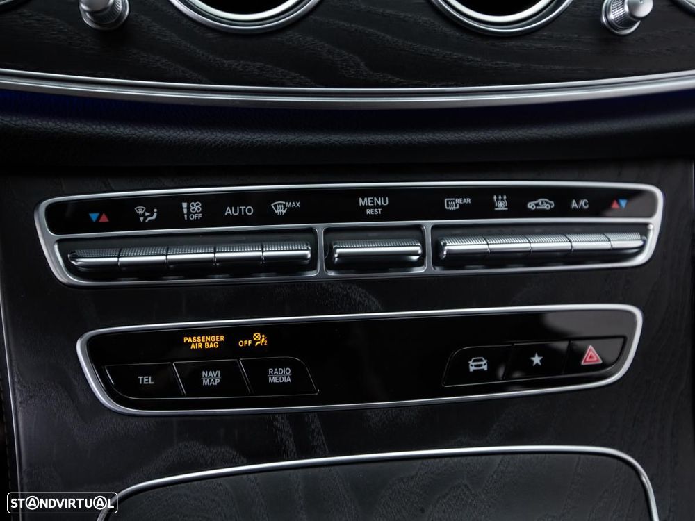 Mercedes-Benz E 300 de AMG Line - 24