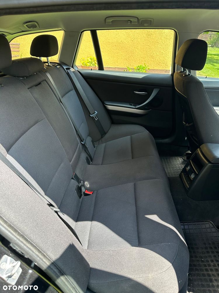 BMW Seria 3 320d DPF - 11