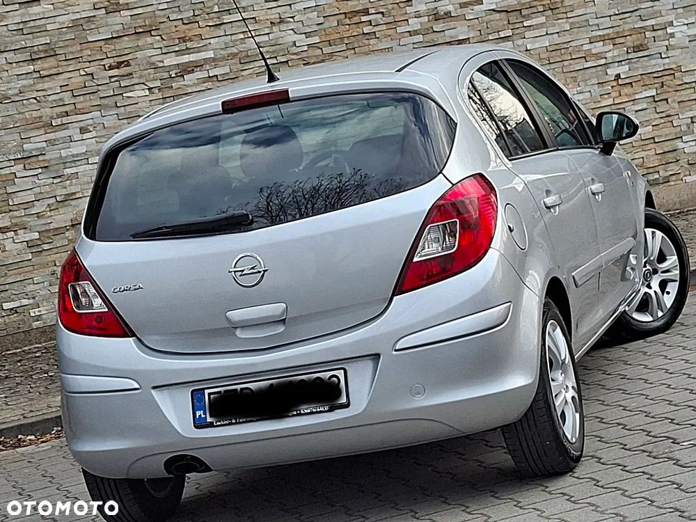 Opel Corsa 1.4 16V 150 Jahre - 20