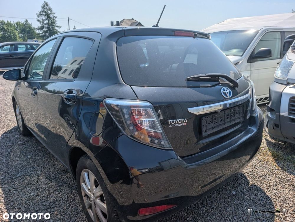 Toyota Yaris - 4