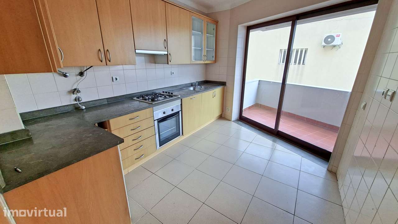 Apartamento T3  126m2, 3 lug.  estacionamento, arrecadação em Setubal. - Grande imagem: 5/14