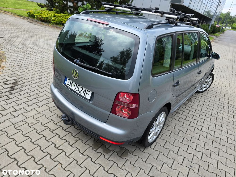 Volkswagen Touran 1.6 Basis - 11