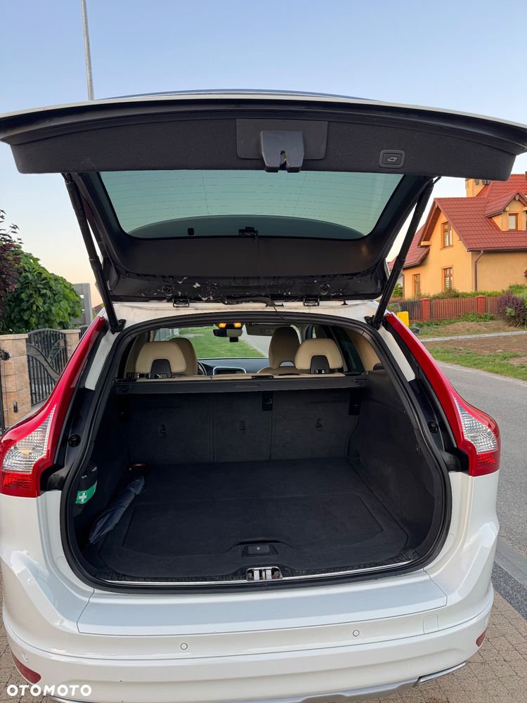 Volvo XC 60 D4 Drive-E Summum - 6