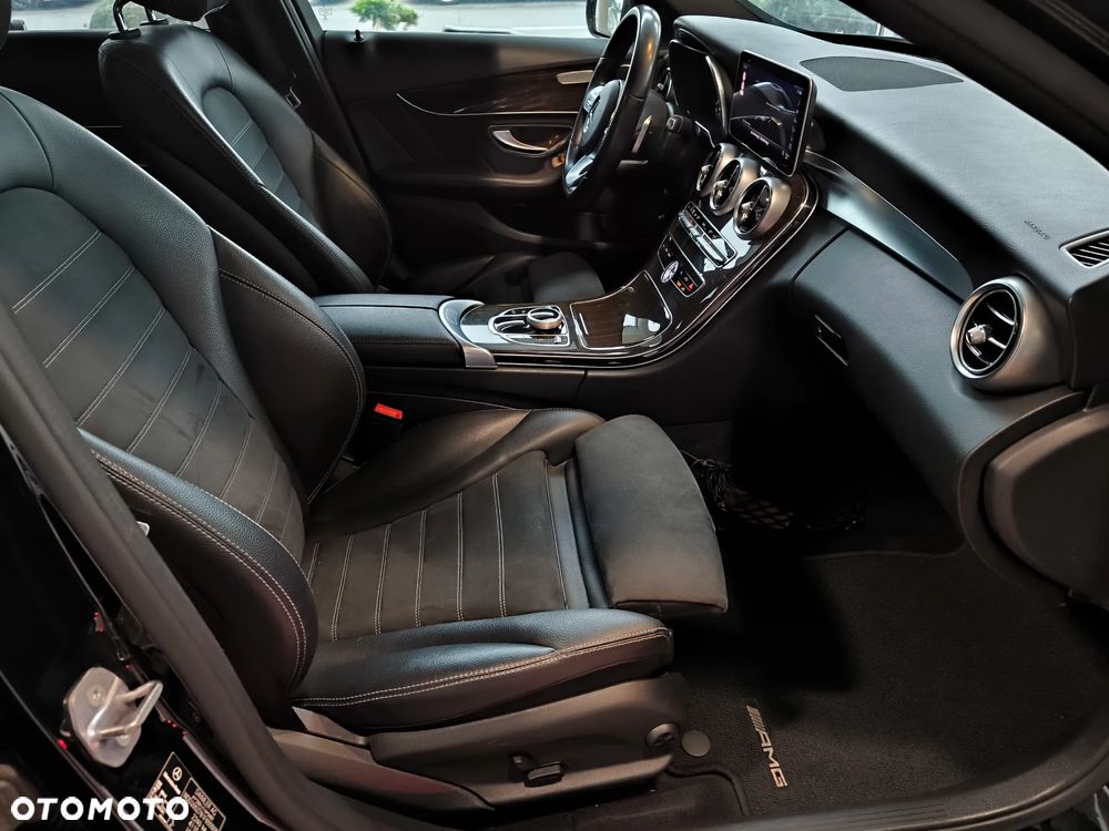 Mercedes-Benz Klasa C 200 4Matic 9G-TRONIC - 15