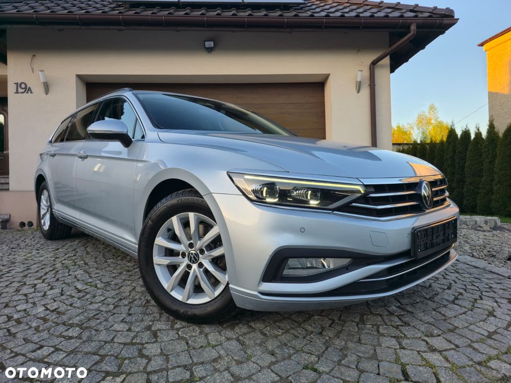 Volkswagen Passat Variant 2.0 TDI SCR Comfortline DSG - 2