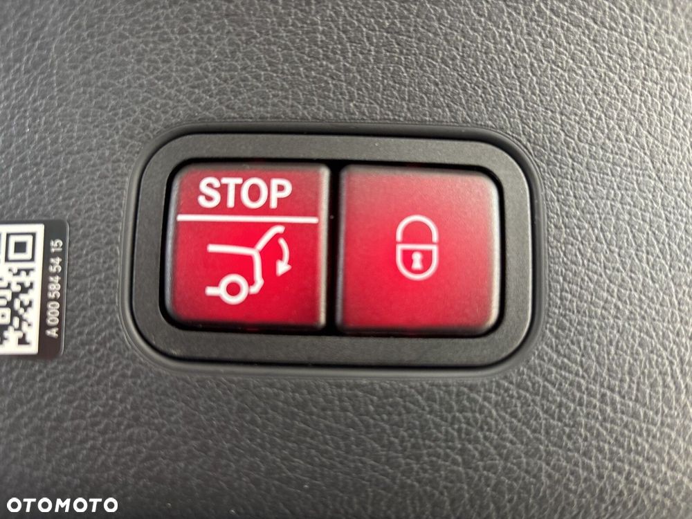 Mercedes-Benz GLC - 27