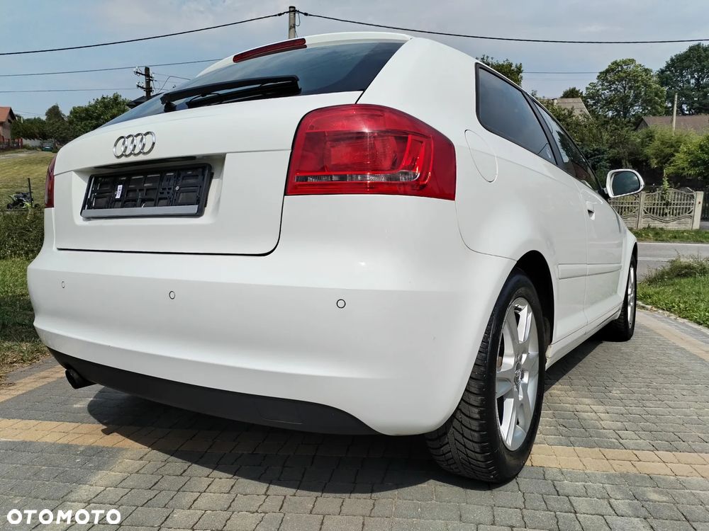 Audi A3 3-drzwiowe 1.6 Ambiente - 6