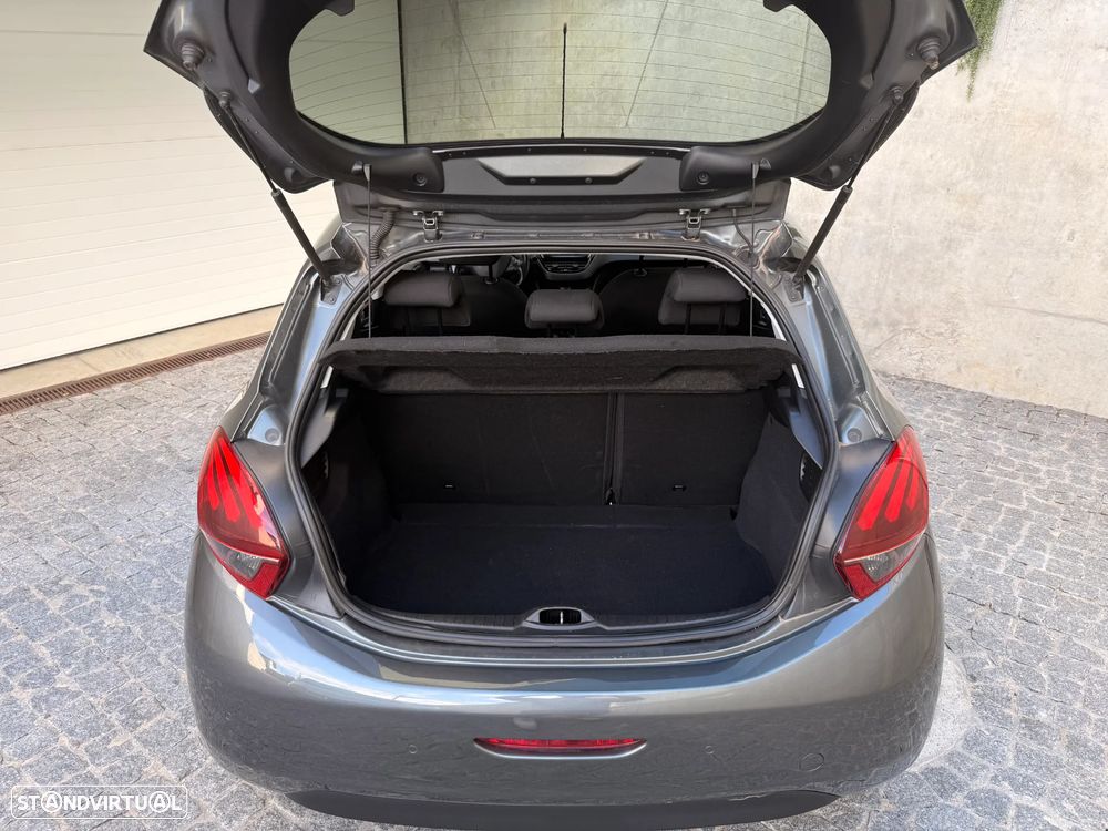 Peugeot 208 1.2 PureTech Style - 26