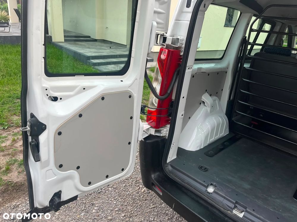 Fiat Scudo Kombi L1H1 Standard cz.oszkl - 13