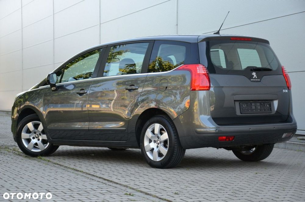 Peugeot 5008 - 14