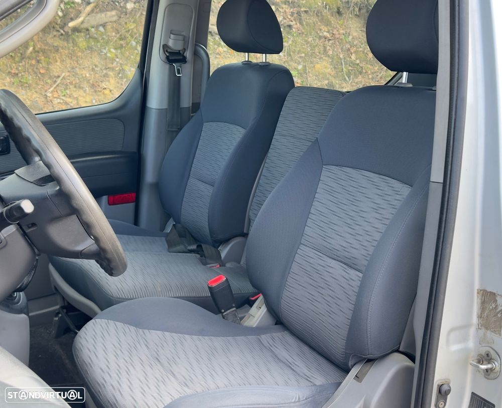 Hyundai Starex 6 lugares - 9