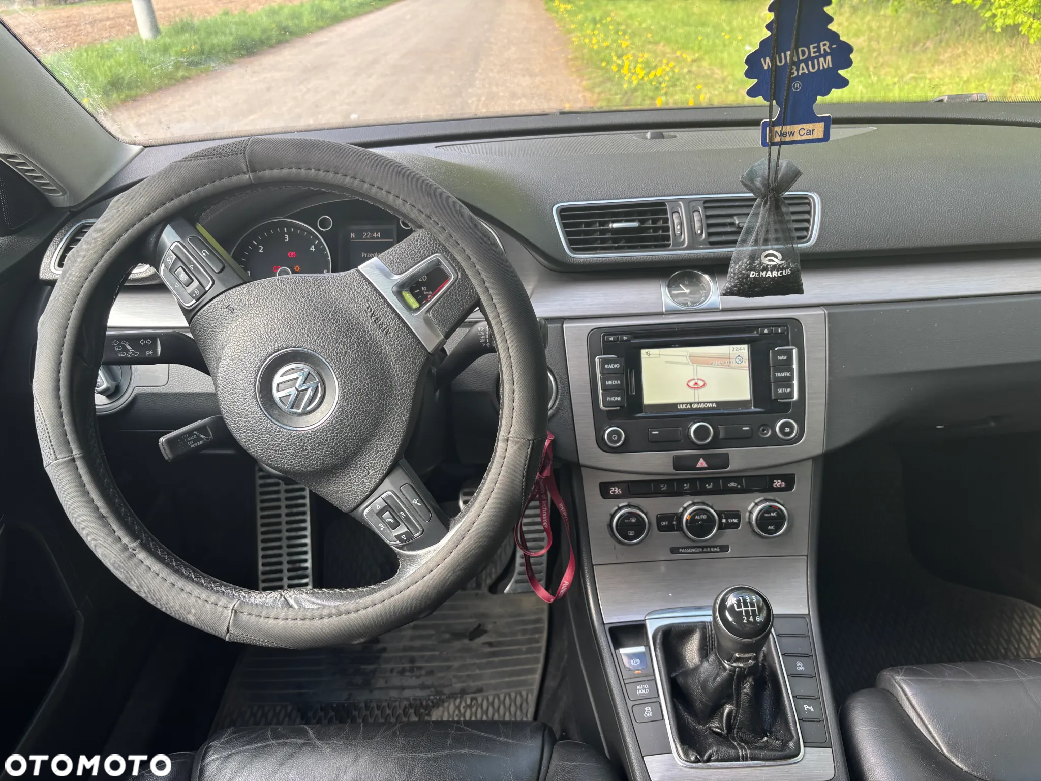 Volkswagen Passat Variant 1.6 TDI BlueMotion - 9