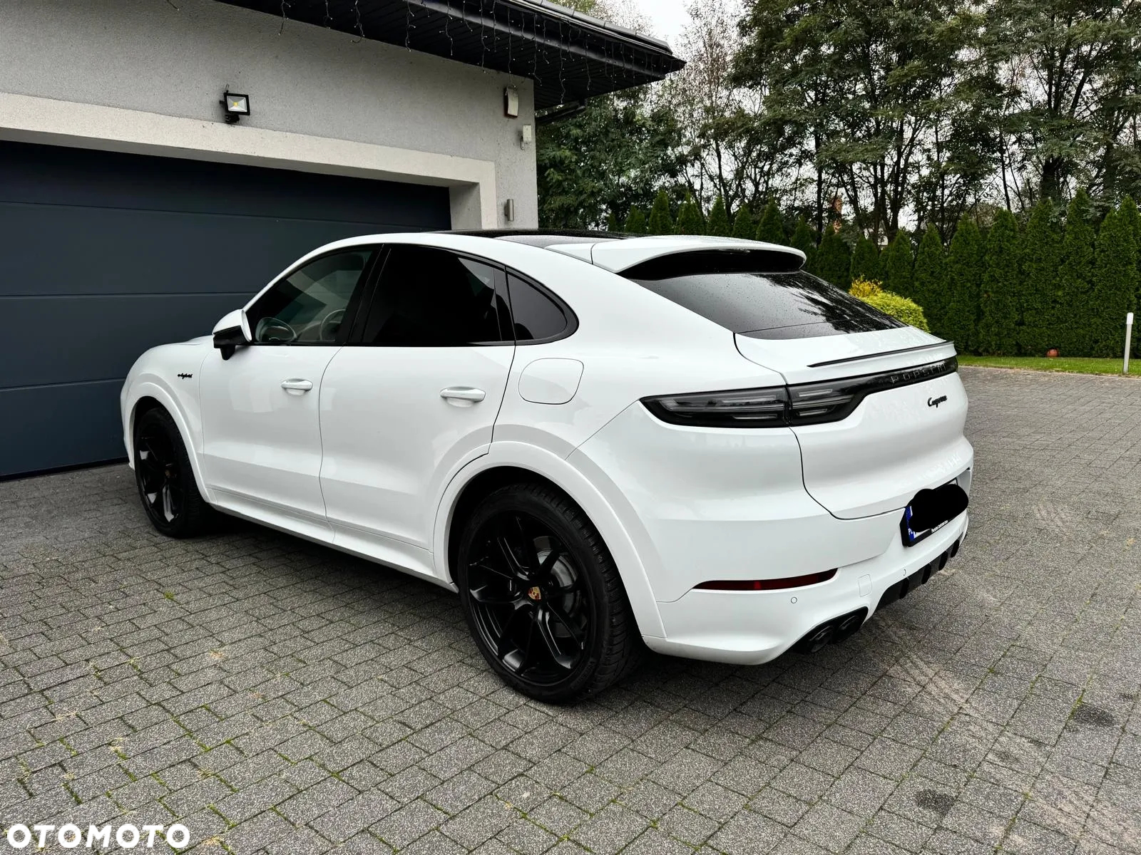 Porsche Cayenne Coupe E-Hybrid - 5