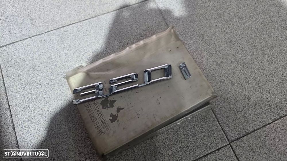 BMW 320 i Coupé M Sport - 35