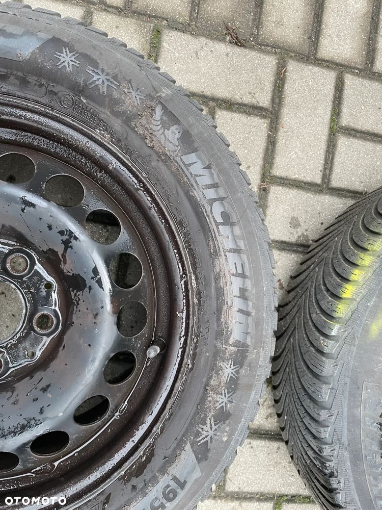 2x opona  195/65R15 całoroczne 2014 r. - 2