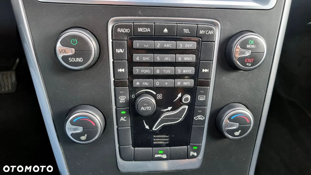 Volvo S60 D3 Geartronic Momentum - 28