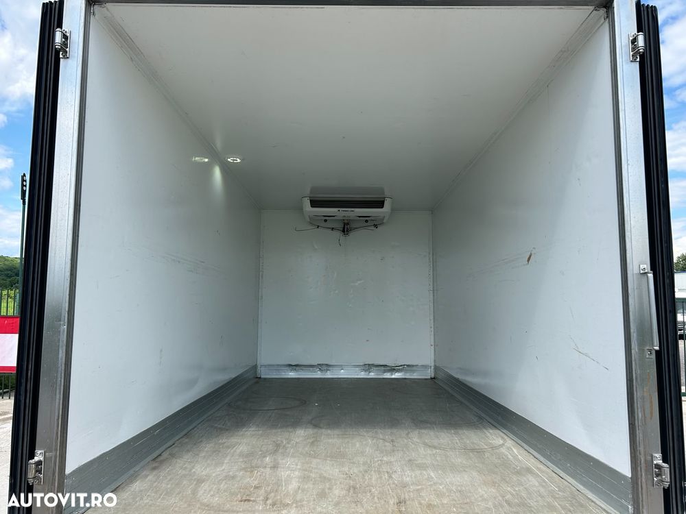 Iveco Daily 3.0 D FRIGORIFIC 8 EUROPALETI - 3