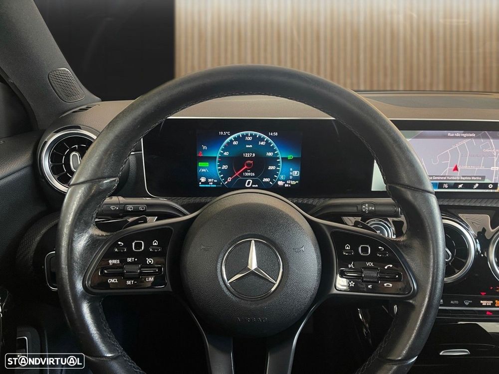 Mercedes-Benz A 250 e - 3