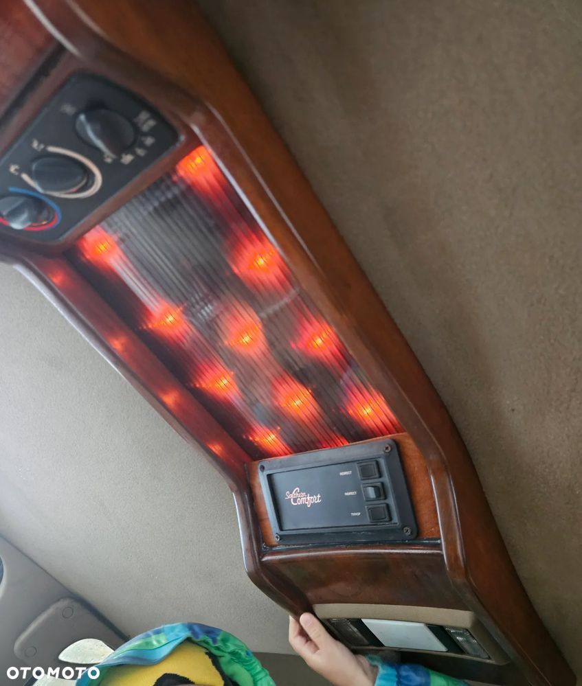 Chevrolet Suburban - 15