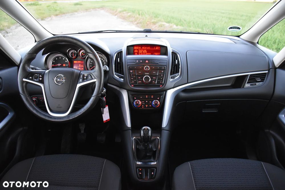 Opel Zafira Tourer 1.4 Turbo Innovation - 17