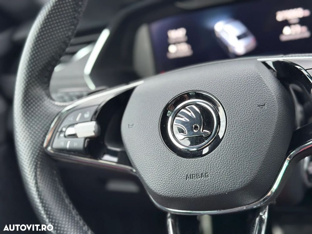 Skoda Octavia 2.0 TDI DSG Sportline - 26