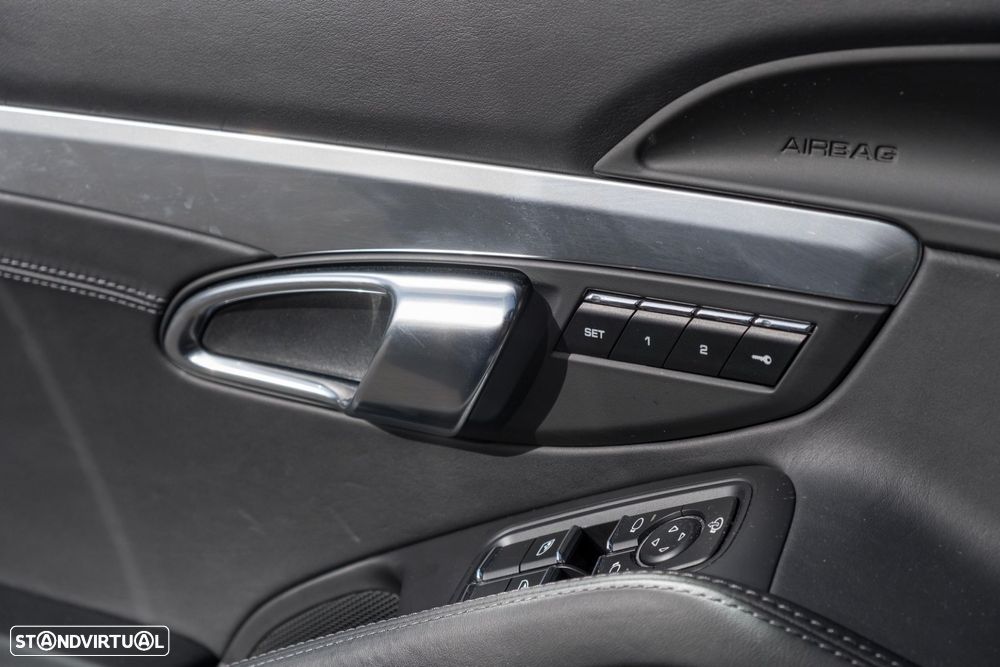 Porsche 911 (991) Carrera 4 S PDK - 25