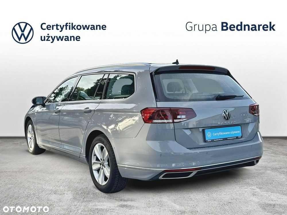 Volkswagen Passat Variant 2.0 TSI Elegance DSG - 4