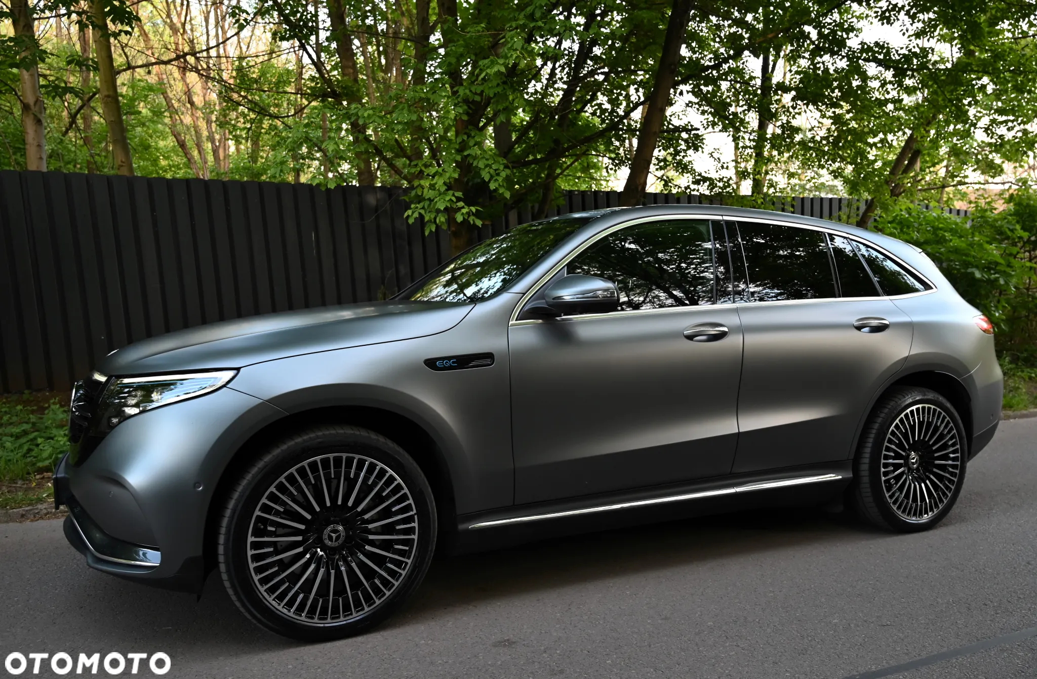 Mercedes-Benz EQC - 4