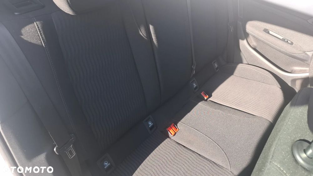 Peugeot 308 1.2 PureTech Active S&S - 10