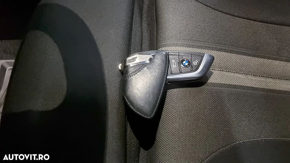 BMW X1 xDrive20d AT - 6