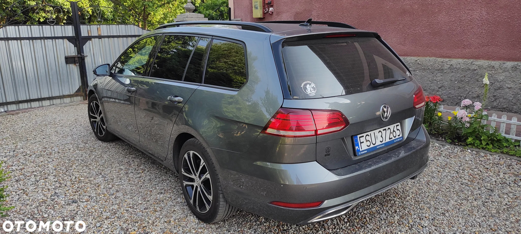 Volkswagen Golf - 11