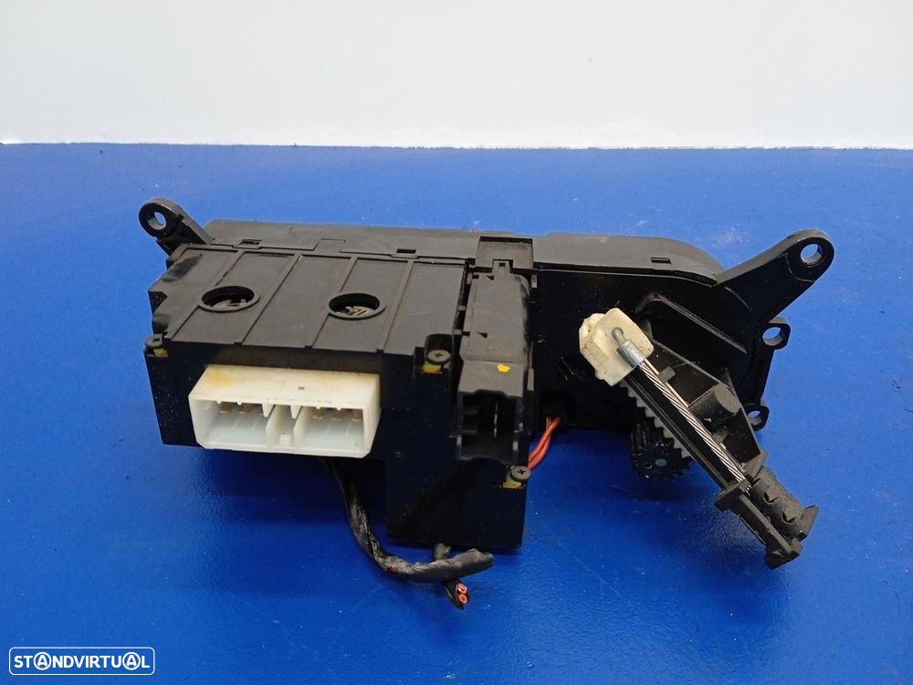 COMANDO SOFAGEM / AR CONDICIONADO HYUNDAI H-1 / STAREX LIMUSINA 2002 -972604A101 - 1