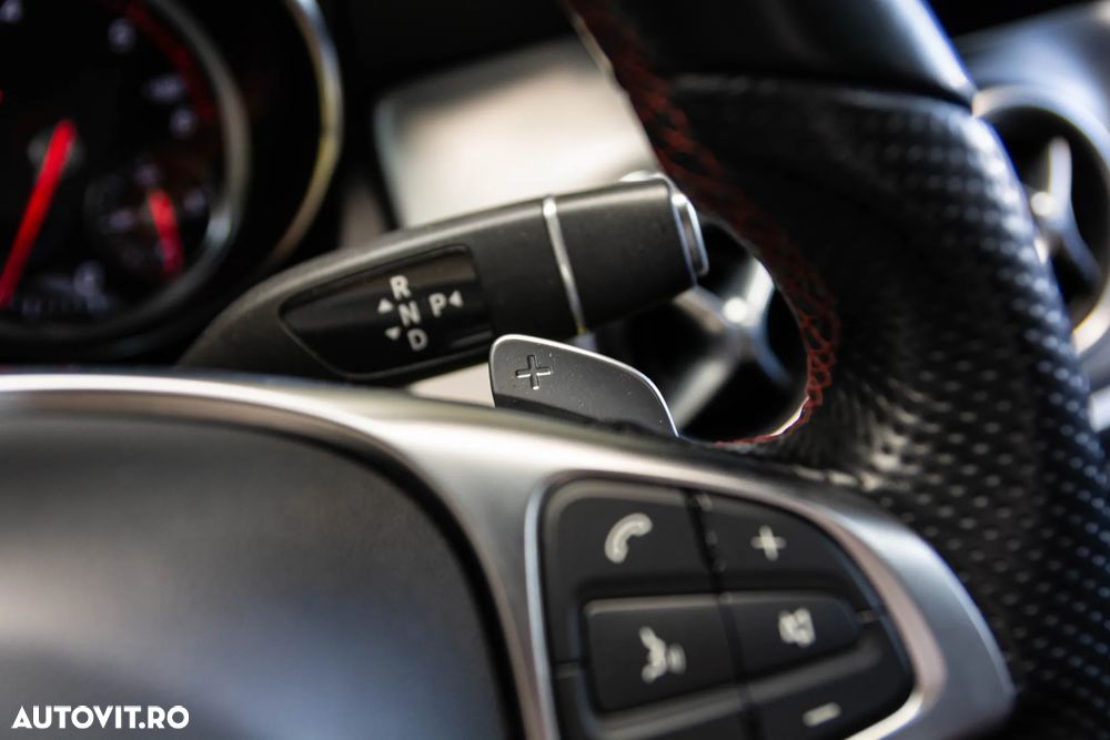 Mercedes-Benz GLA 200 (CDI) d 4Matic 7G-DCT AMG Line - 23