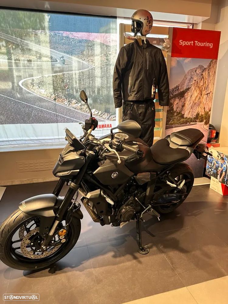 Yamaha MT-07 - 2
