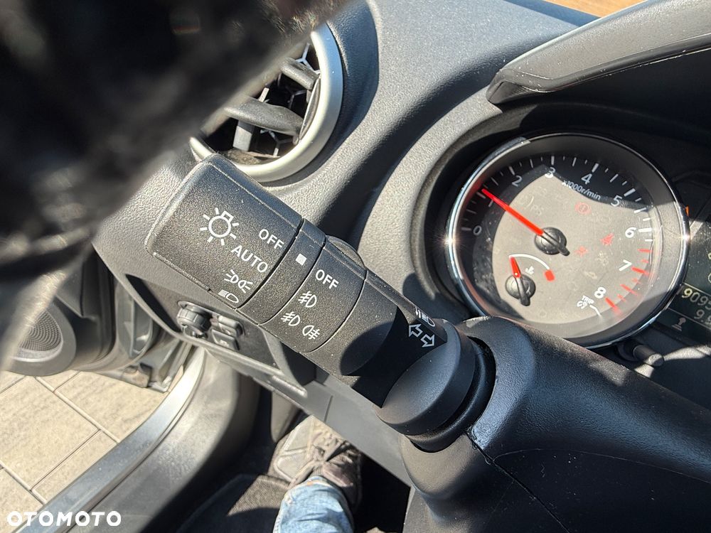 Nissan Qashqai+2 - 13