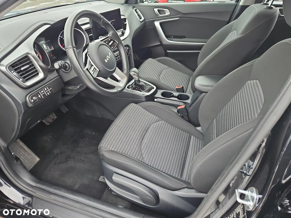 Kia Ceed 1.5 T-GDI M DCT - 9
