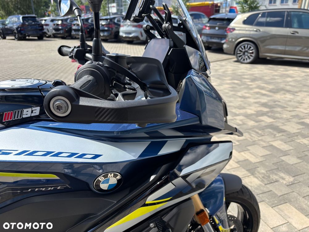 BMW XR - 12