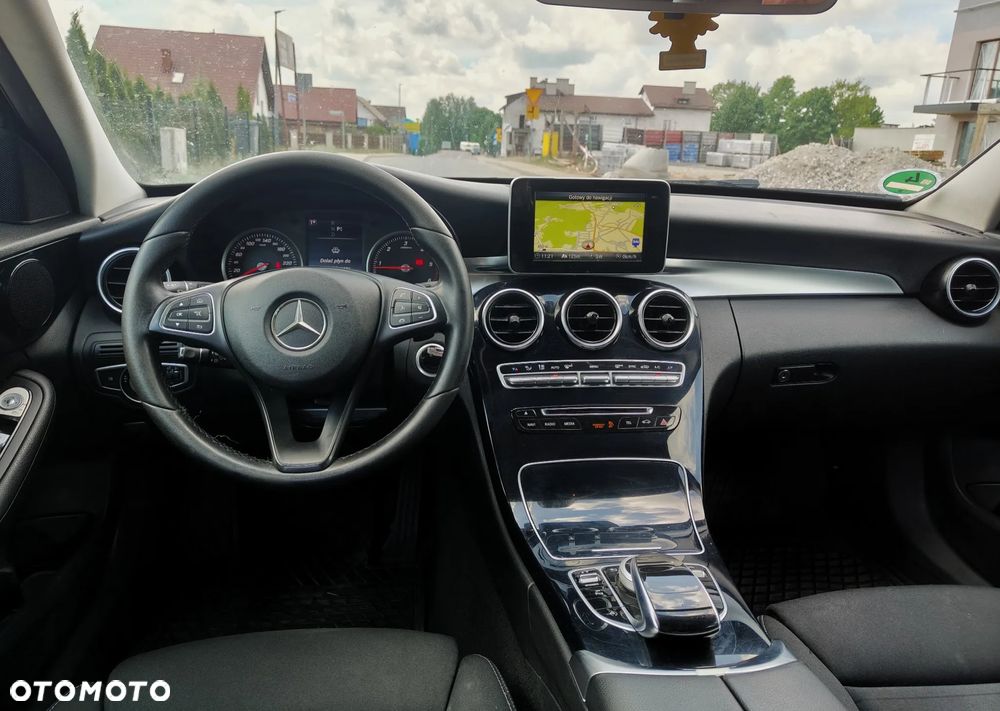 Mercedes-Benz Klasa C 200 d 9G-TRONIC - 27