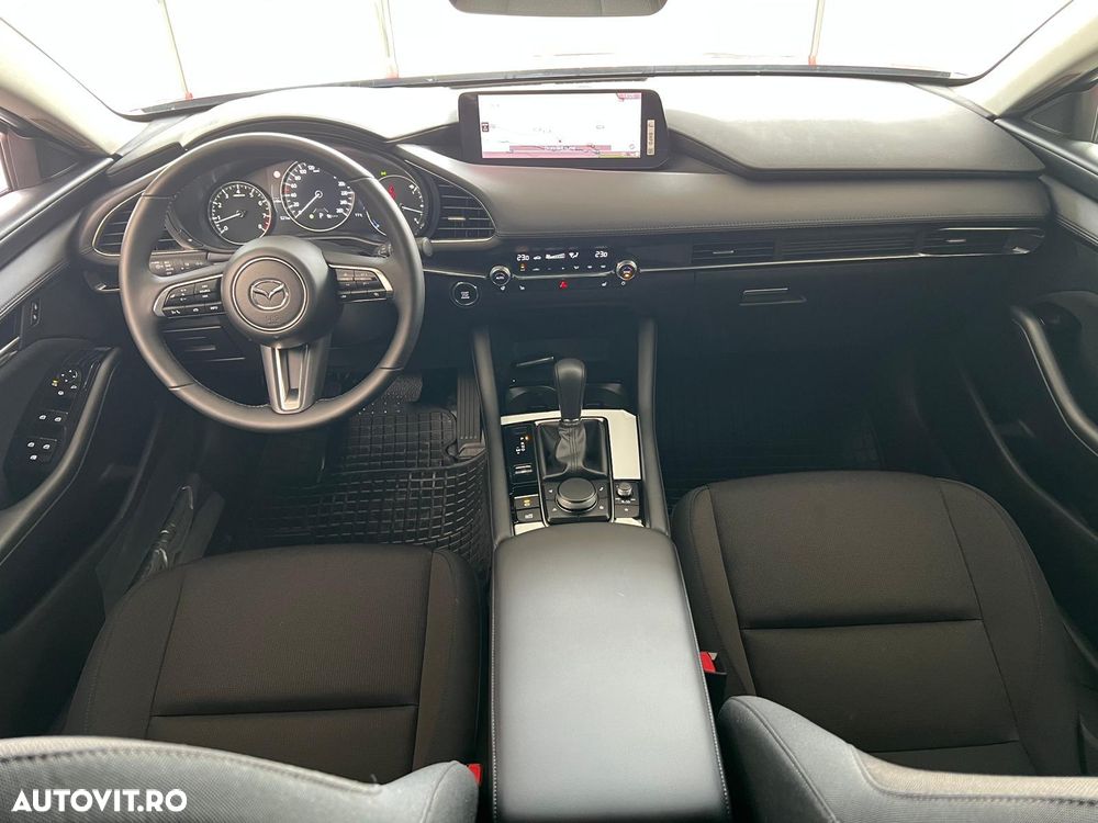 Mazda 3 e-Skyactiv X186 AT MHEV Center-Line - 13