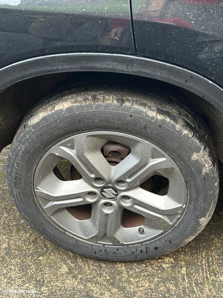 Suzuki Vitara 1.6 VVT GLE - 27