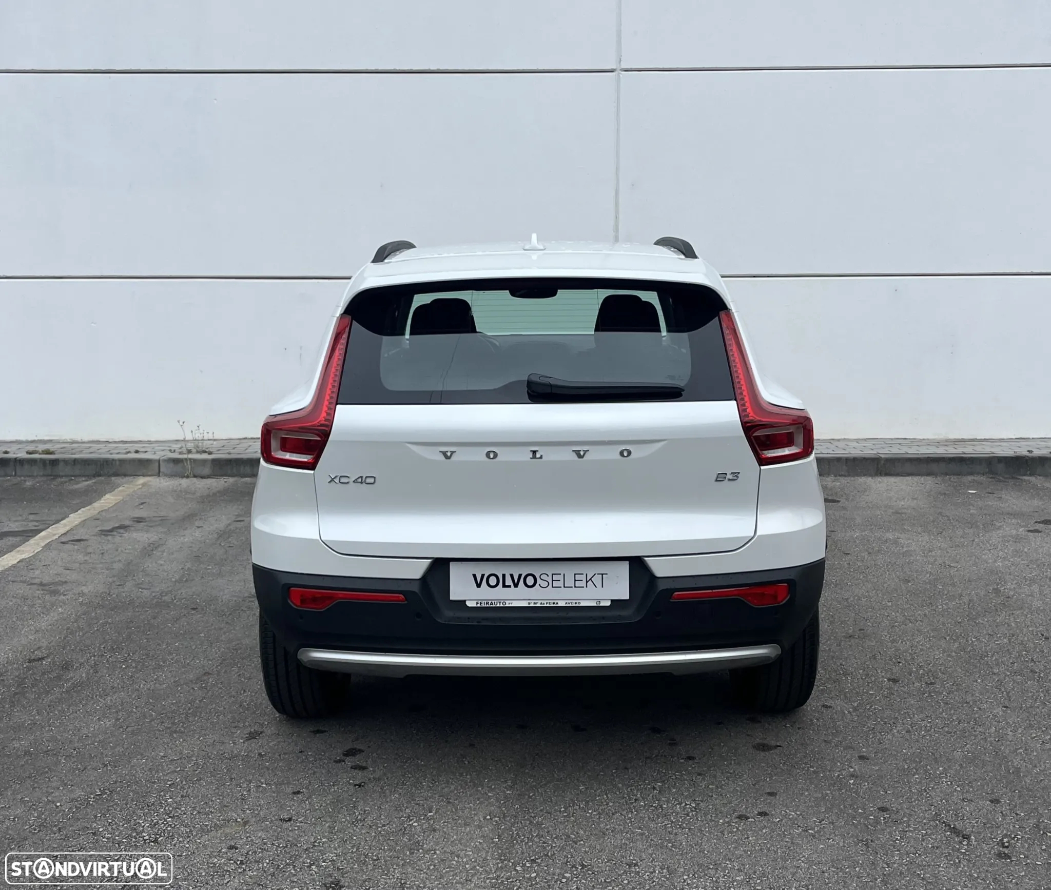Volvo XC 40 2.0 B3 Essential - 10