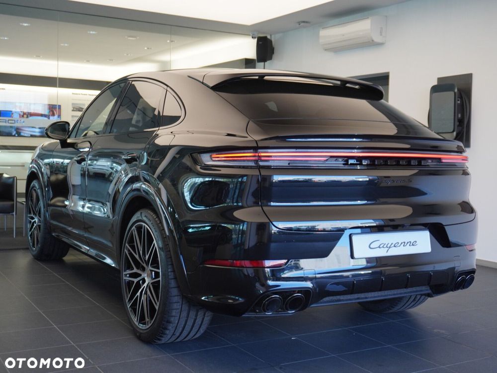 Porsche Cayenne S E-Hybrid PHEV Black Edition - 18