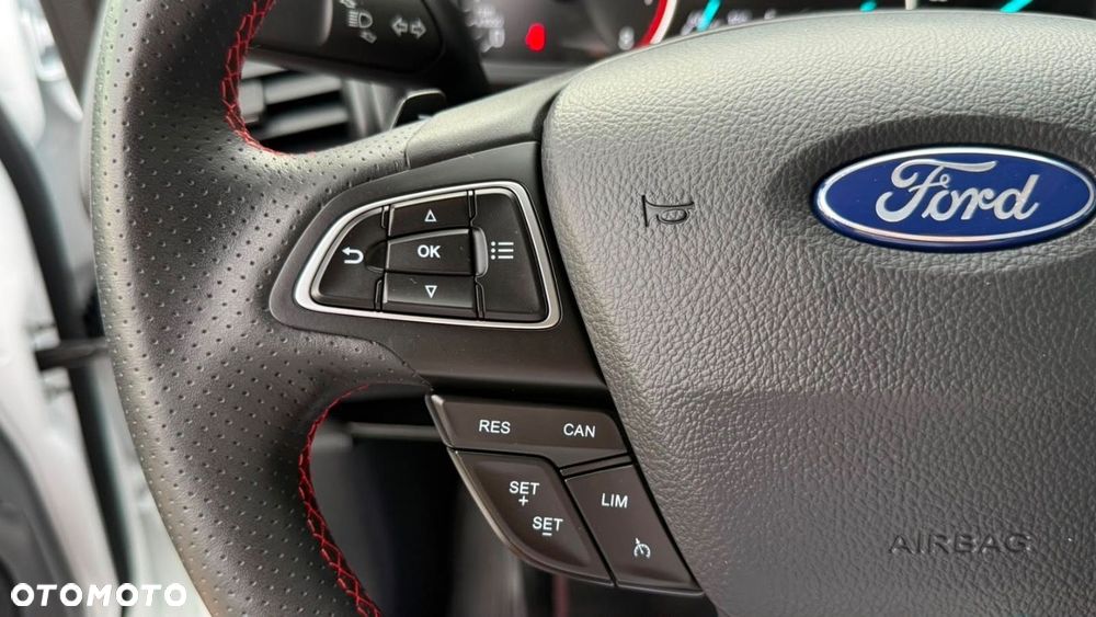 Ford EcoSport - 34
