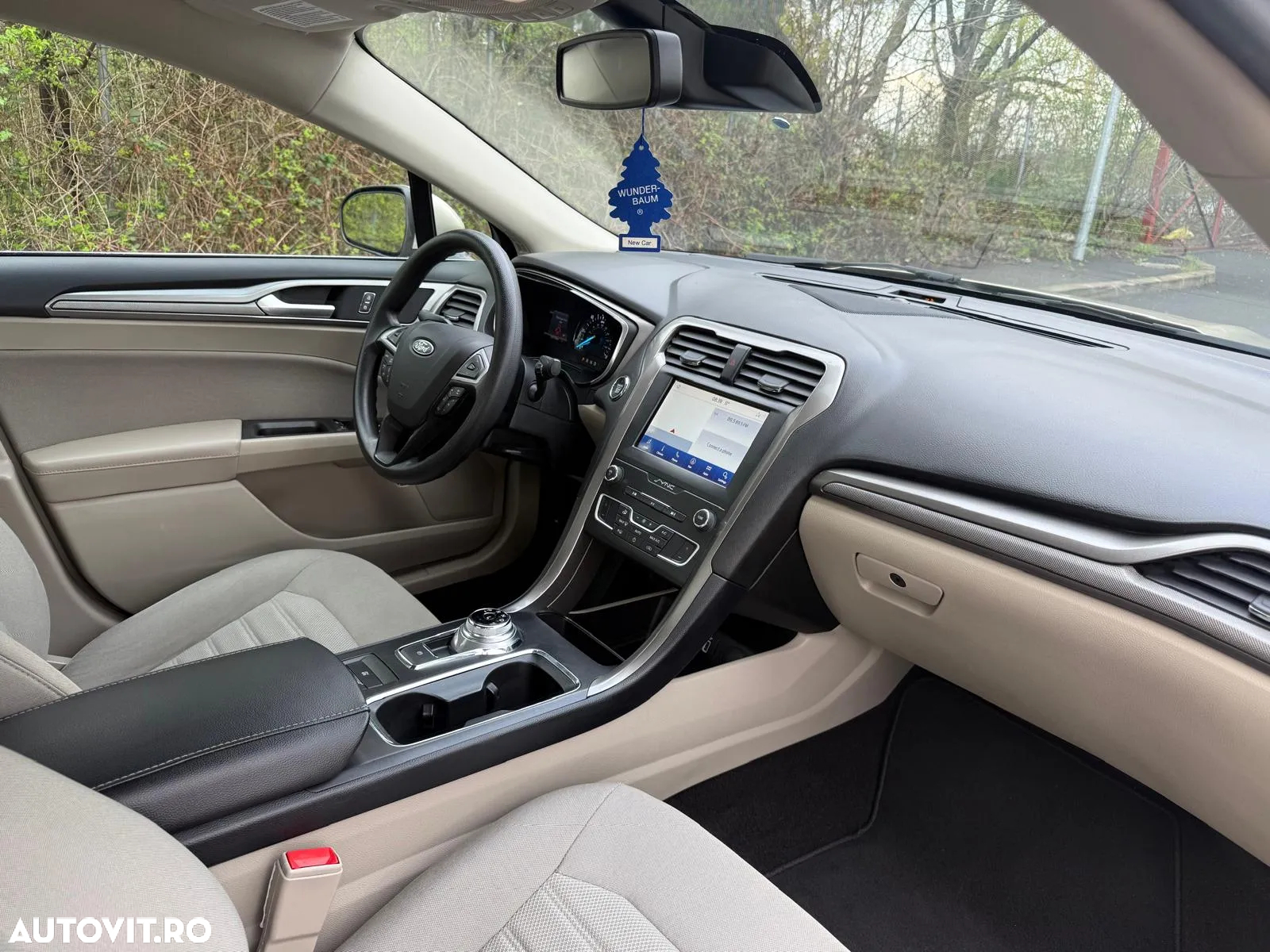 Ford Mondeo 2.0 HEV Trend - 13